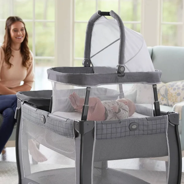 Graco Pack &n Play Day2Dream Travel Bassinet Playard in Lo