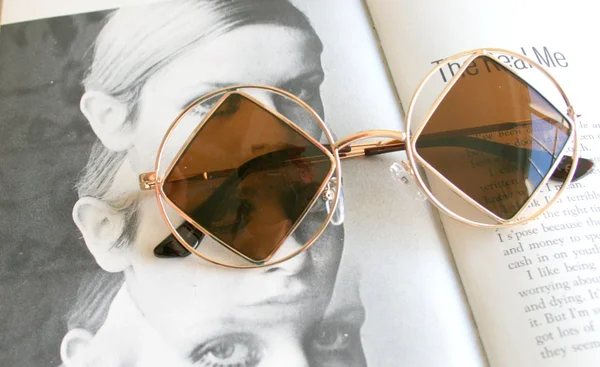 1990s Diamond Sunglasses.... triangle. Round Lens. Retro Sunglasses. Golden Sunglasses. Hippie. Boho. Urban. Hipster.