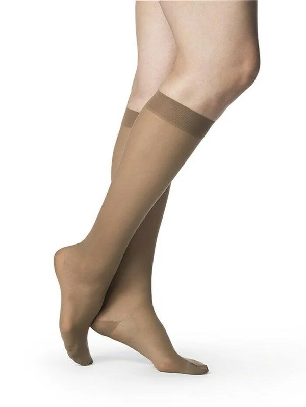 Sigvaris 781P Womens Eversheer Pantyhose-15-20 mmHg-Medium Short-Cafe