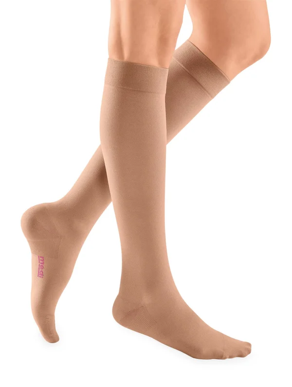 Mediven Plus 20-30 mmHg Knee High Closed Toe Size VII Petite Beige