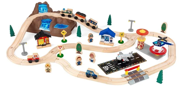 Kidkraft 17826 Bucket Top Mountain Wooden Train Track Set for Kids, Railway with Accessories Included (61 Pieces)