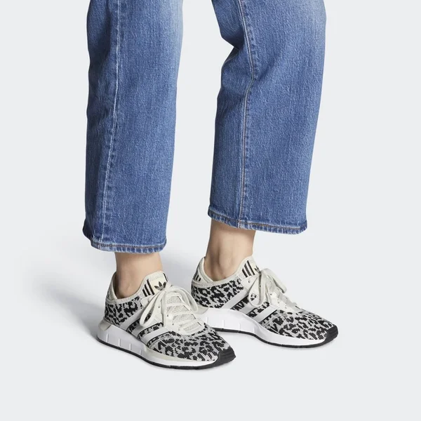 Adidas Swift Run x Shoes - Women's - Raw White, Raw White - 11